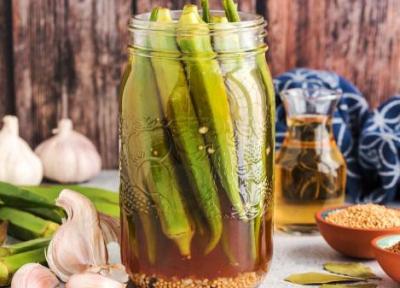 طرز تهیه ترشی بامیه خانگی به 3 روش: با سرکه، گوجه و رب انار